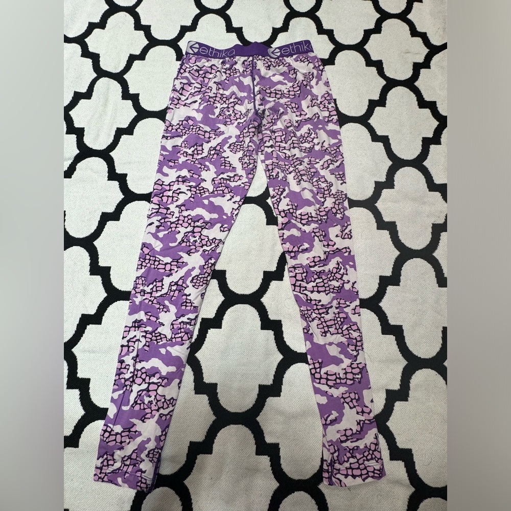 ethika women’s leggings - Small